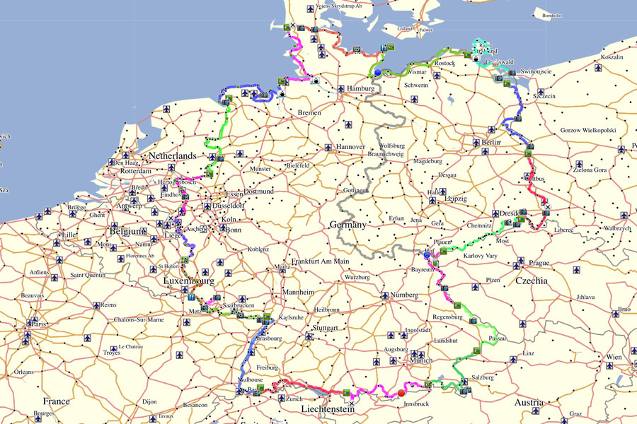 Mit dem Motorrad der deutschen Grenze entlang fahren